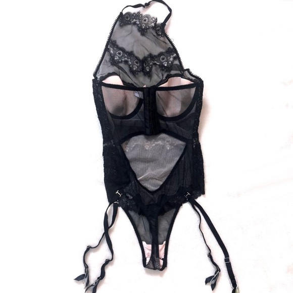 Victoria’sSecret NEW Women's Halter-neck Chantilly Lace Bodysuit Size 32C (L003) - Picture 4 of 10